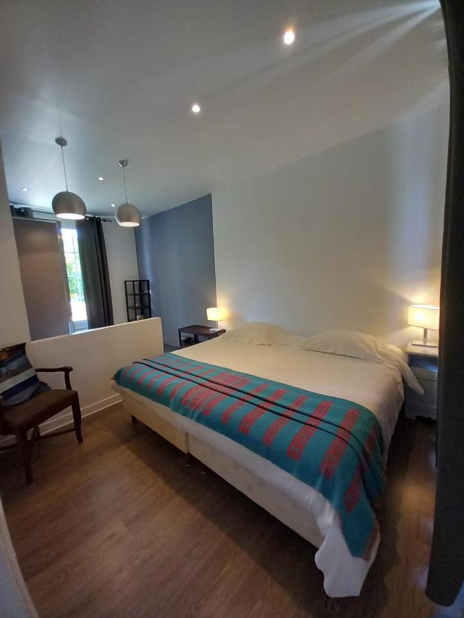 Le Manoir De Villefermoy Les Ecrennes Экстерьер фото